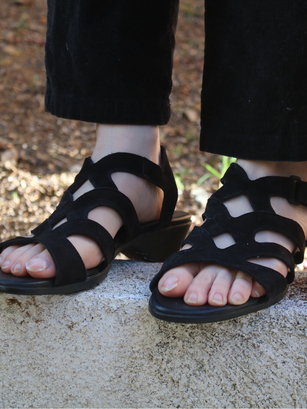 Arche Black Slingback Smell Heel Sandals